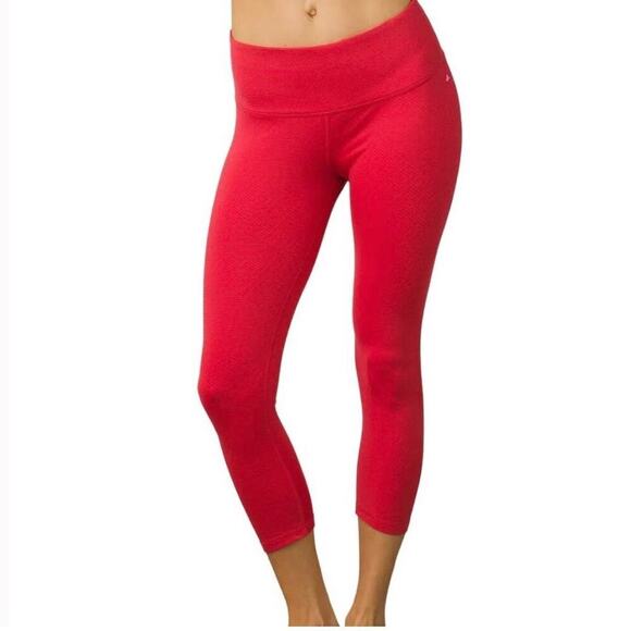 PrAna Pants - Prana Red Crop Capri Misty Ruched Leggings Pants Womens M Yoga Gym EUC